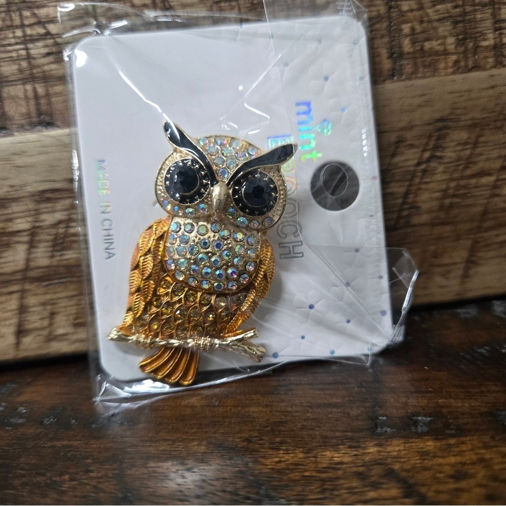 Orange & Golden, Mint Colorful Crystal Owl Brooch, Chunky. - Picture 2 of 3